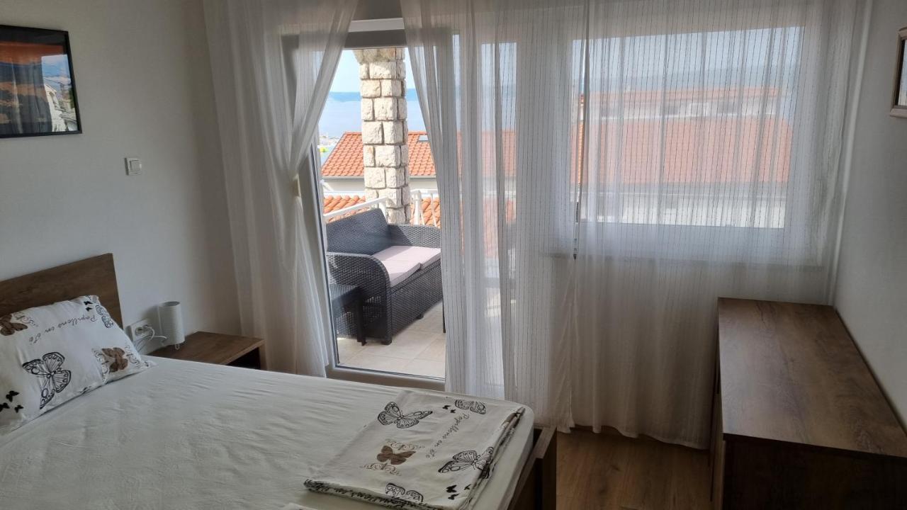 Apartmani Mali Selce Exterior photo